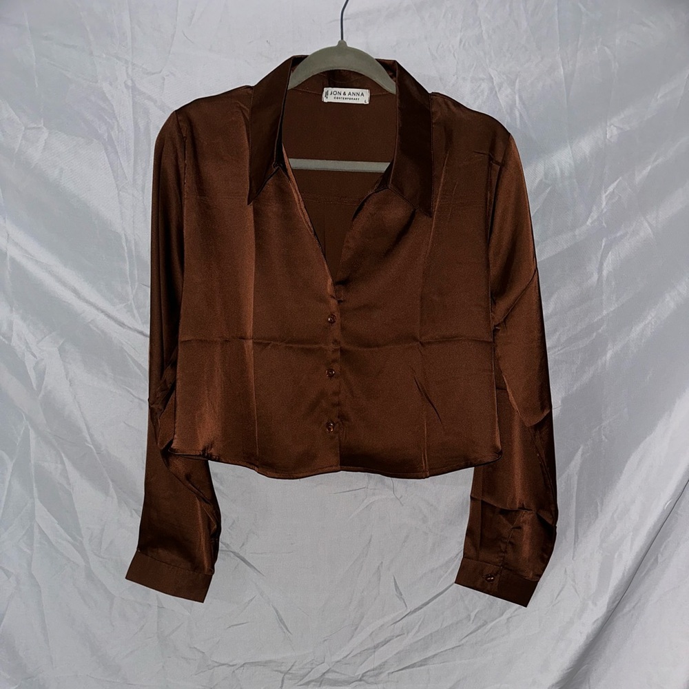 Jon & Anna crop button up, size L